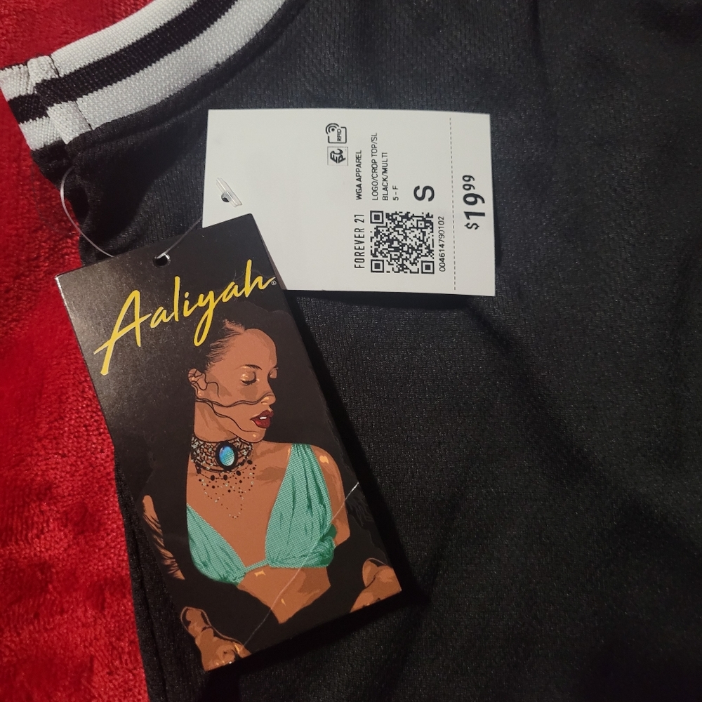 Aaliyah tshirt - Picture 4 of 4
